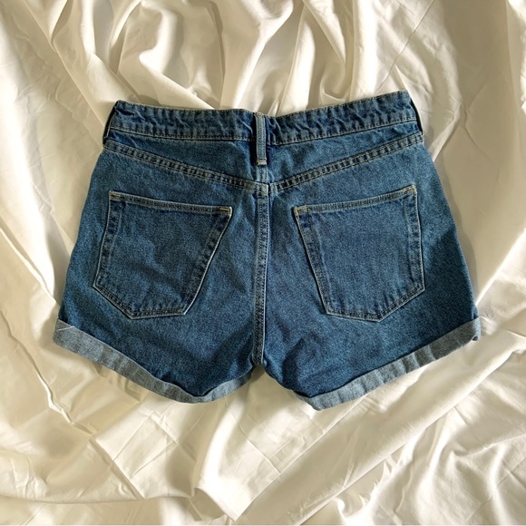 H&M Regular Waist Denim Shorts - Picture 4 of 7